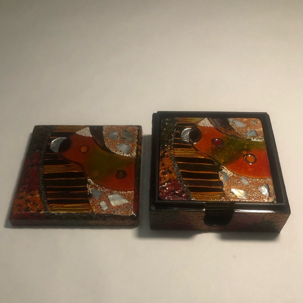 Unique Coaster Set - Picture 3 of 4